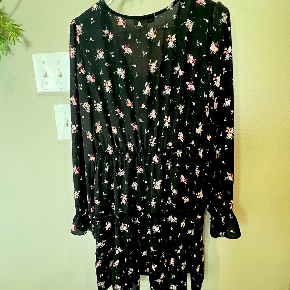 Size large dress.